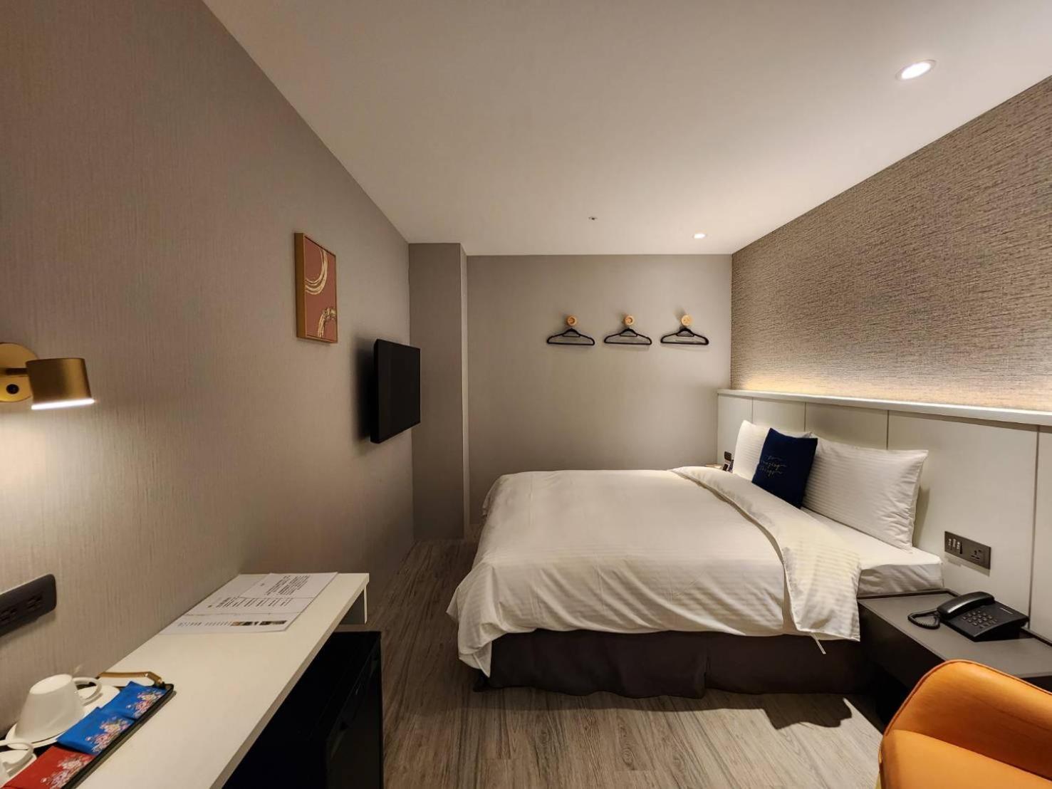 Fun Stay Inn Ximen Tajpej Buitenkant foto