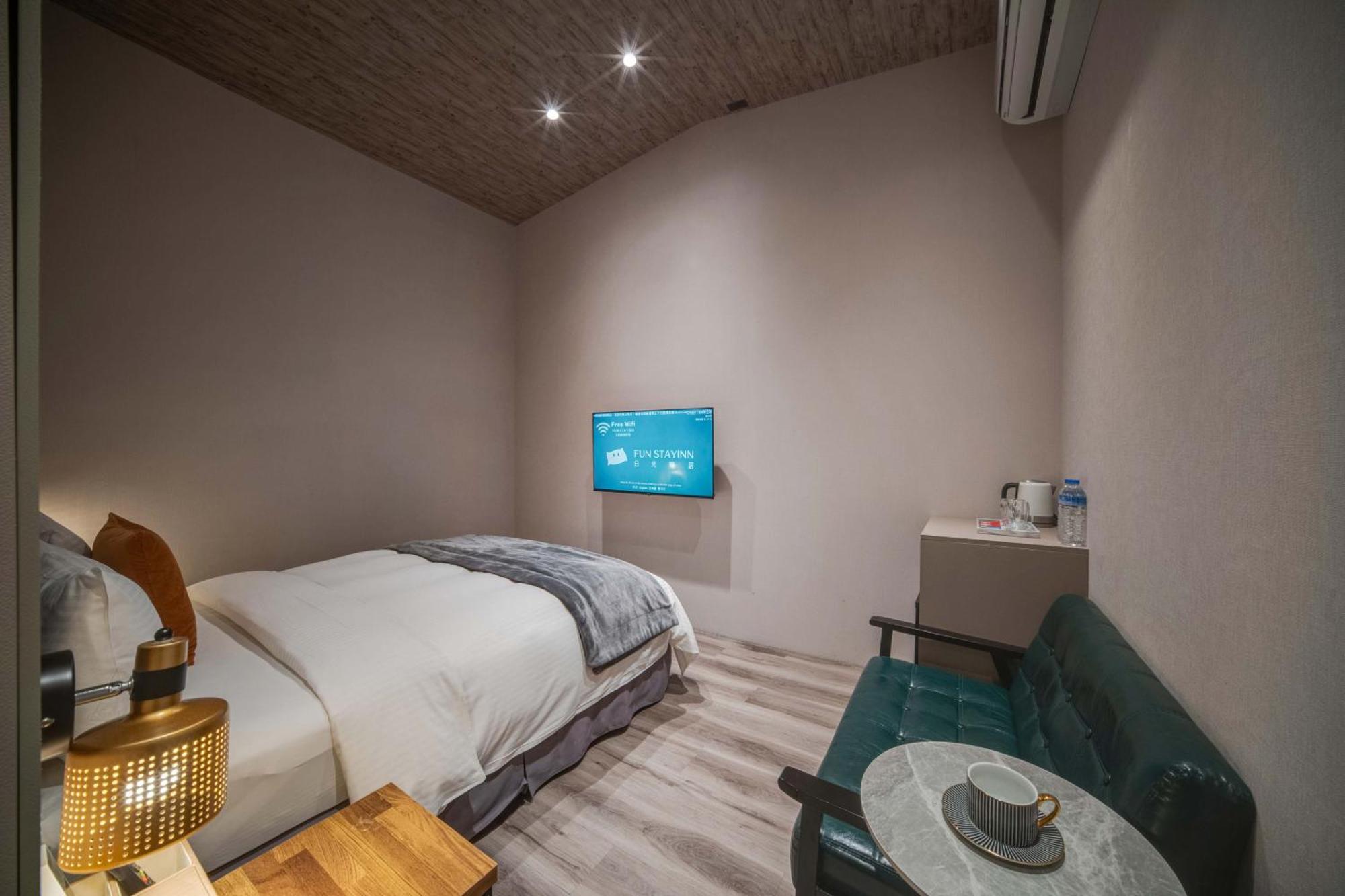 Fun Stay Inn Ximen Tajpej Buitenkant foto