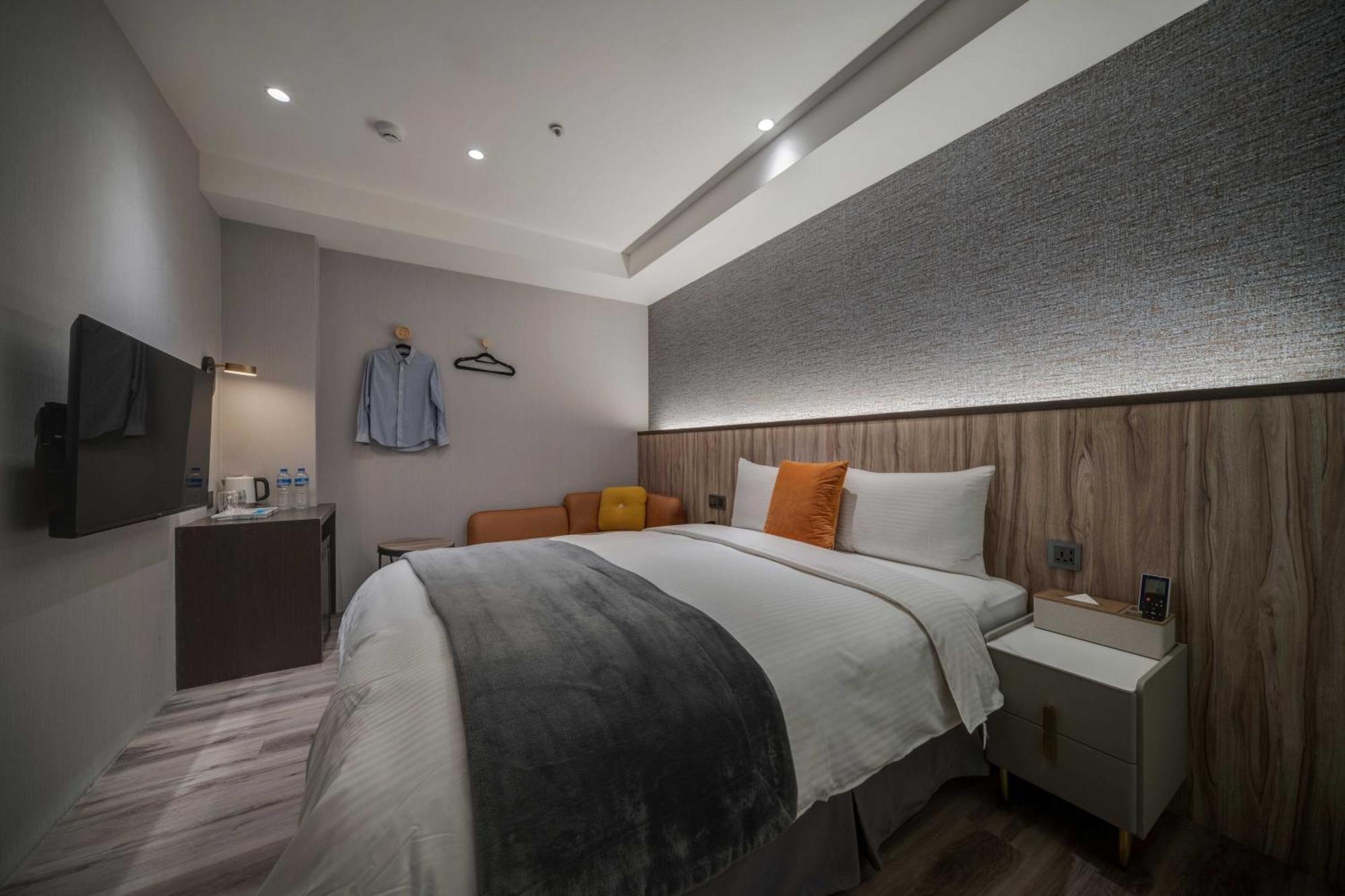 Fun Stay Inn Ximen Tajpej Buitenkant foto