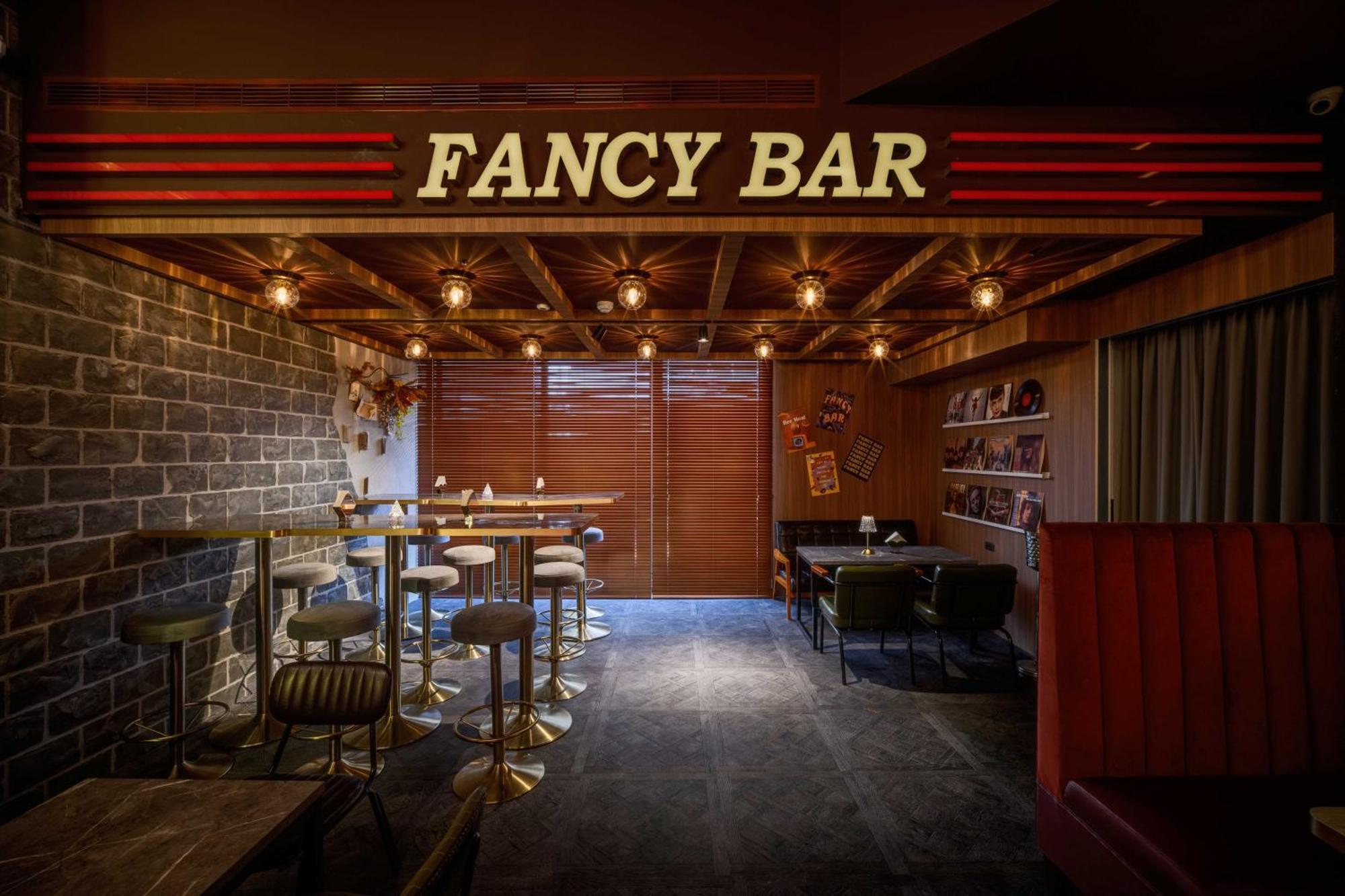 Fun Stay Inn Ximen Tajpej Buitenkant foto